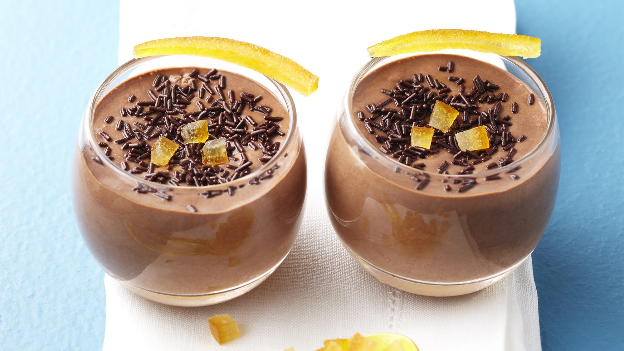 Mousse au chocolat aux zestes d'oranges confites